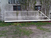 Brama przesuwna z pręta 12x12 mm ocynkowana