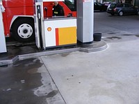 Doczyszcanie i zabezpieczanie posadzek, mycie elewacji