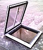 Wyłaz Dachowy na zamówienie. Poliwęglan 4 komorowy w profilach aluminiowych.